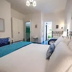 فندق مبيت وإفطار Sonnino 4*