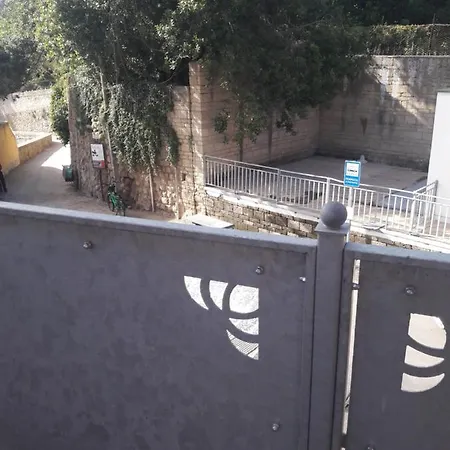 Sonnino Bed and Breakfast 4*