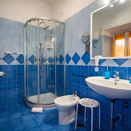 Sonnino Bed and Breakfast Προτσίντα